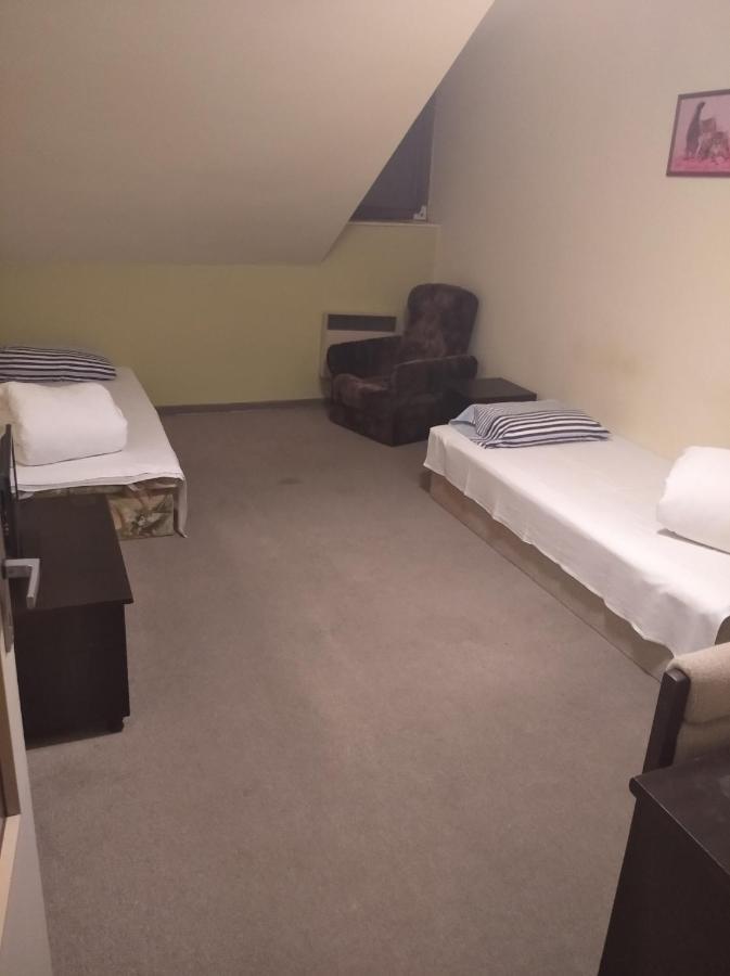 Zlaty Kriz Hotel กาปลิตเซ ภายนอก รูปภาพ